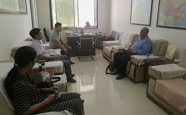 莱工.jpg 莱工.jpg